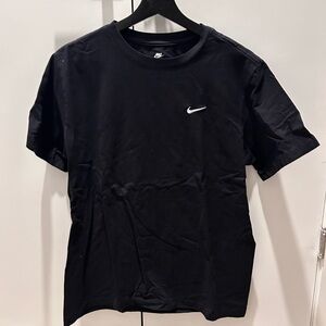 Nike Men's Black T-Shirt